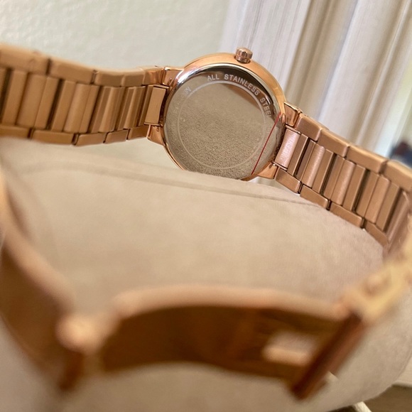 Women’s Michael Kors Watch - Picture 5 of 6